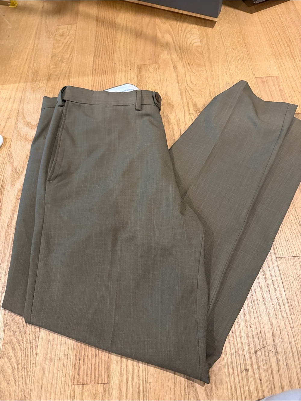 Haggar Men's Dress Pants in Olive Green